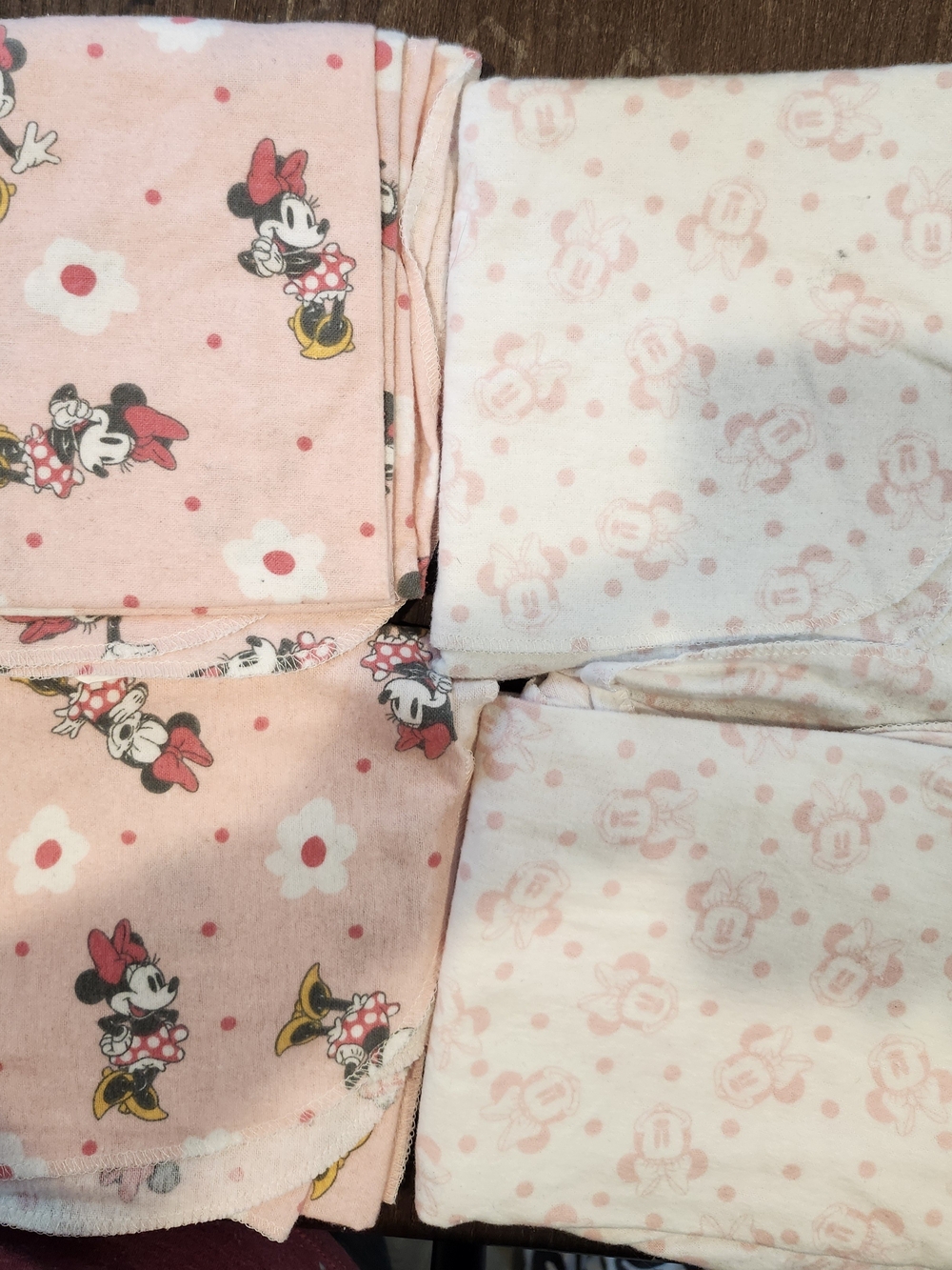 4 Minnie Mouse recieving blankets